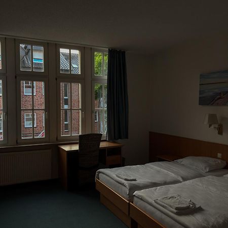 Stadthotel Kolpinghaus - Vier Ecken Werne エクステリア 写真
