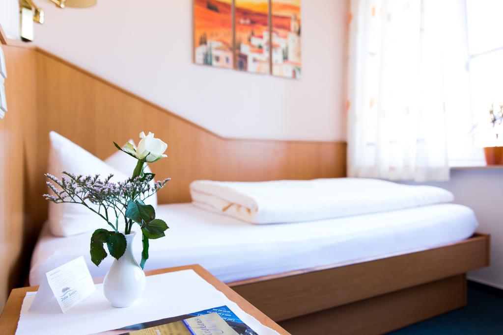 Stadthotel Kolpinghaus - Vier Ecken Werne エクステリア 写真