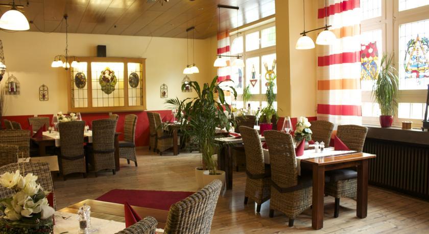 Stadthotel Kolpinghaus - Vier Ecken Werne エクステリア 写真