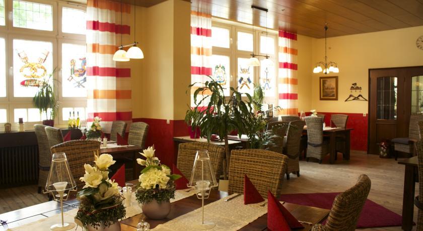 Stadthotel Kolpinghaus - Vier Ecken Werne エクステリア 写真