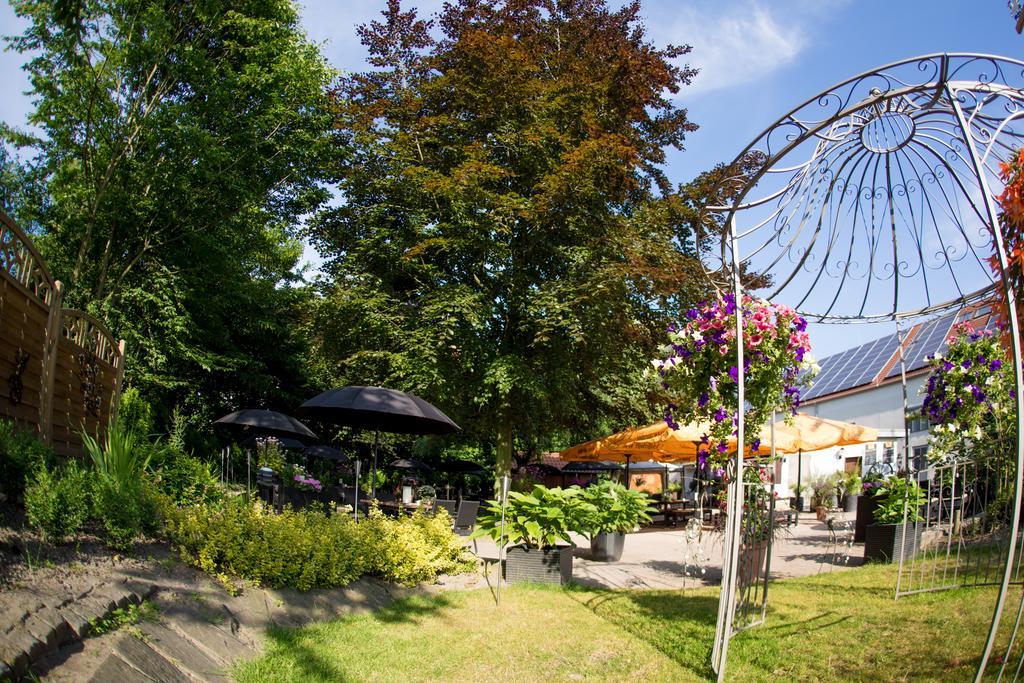Stadthotel Kolpinghaus - Vier Ecken Werne エクステリア 写真